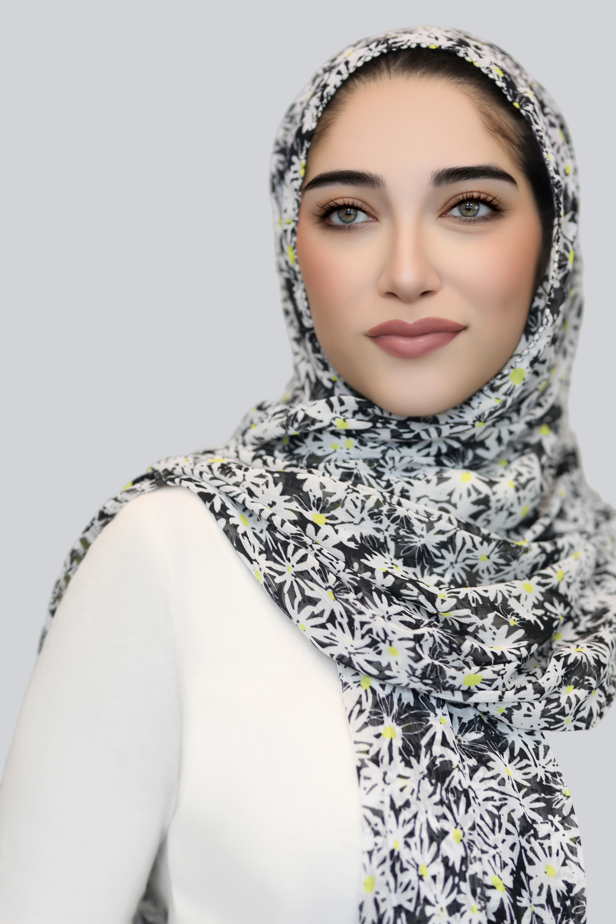 Painted Daisy Signature Chiffon Hijab
