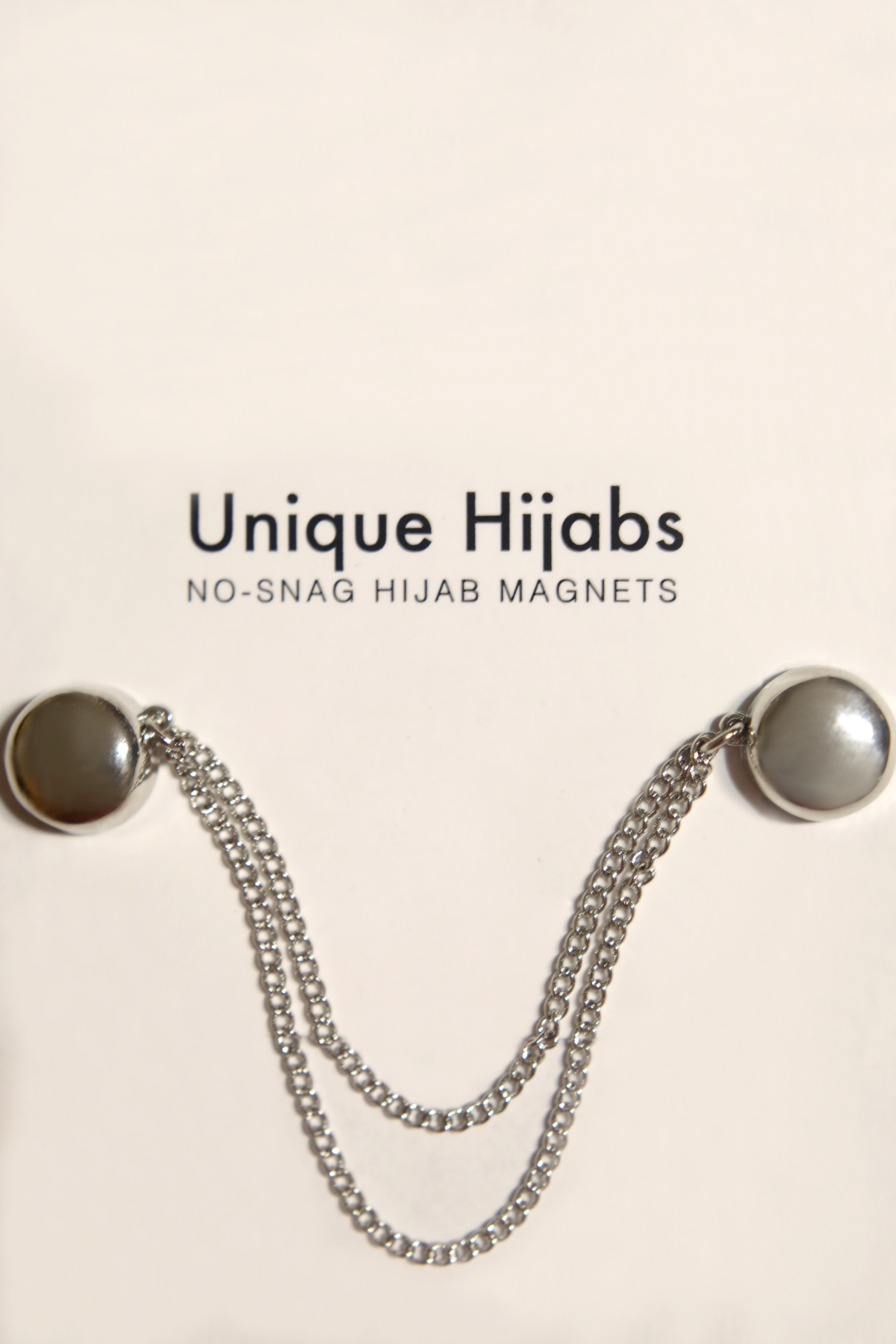 Hijab Magnets With Chain-Silver