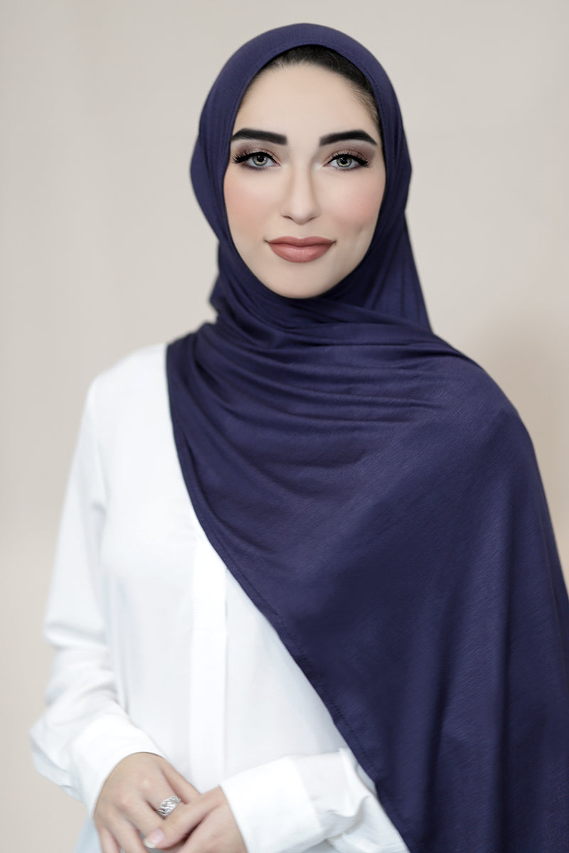 Lux Jersey hijab - Dark Red N19 – SarahCollectionn